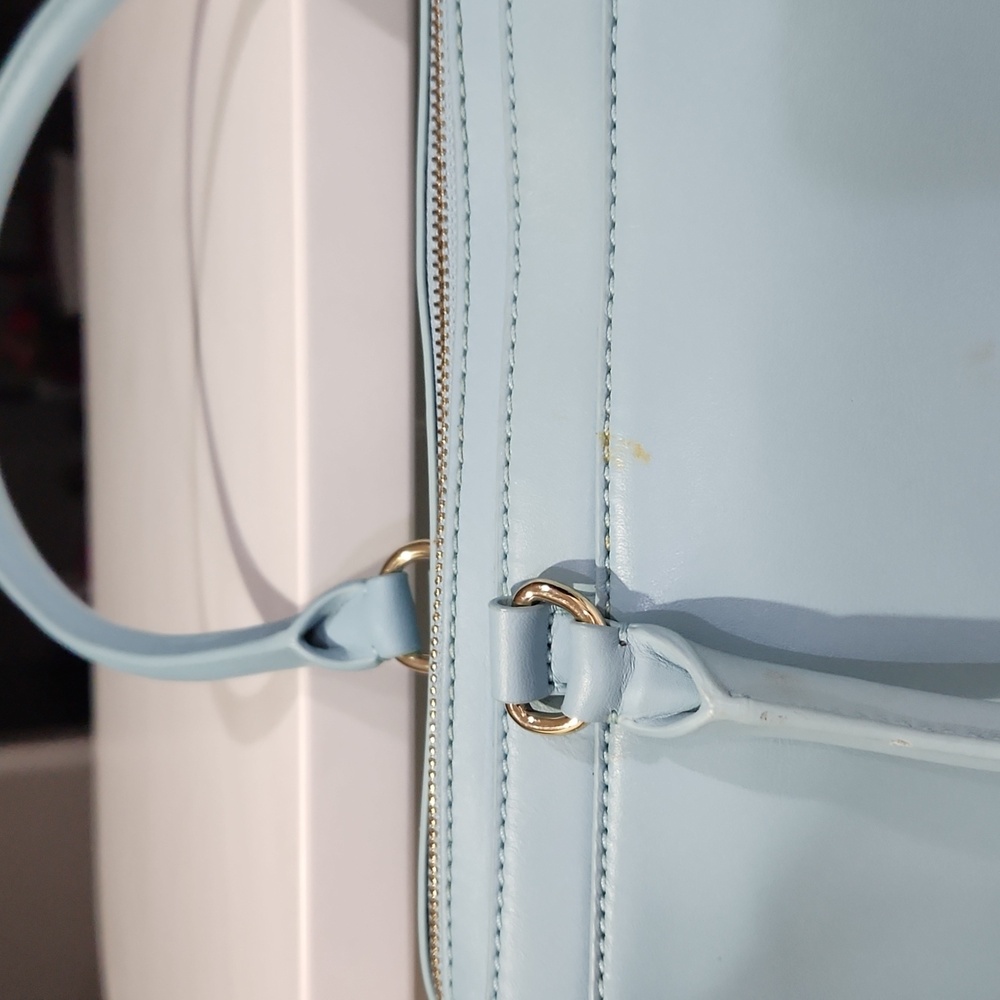 Kate Spade Beacon Court Satchel, Light Blue Bag. - Picture 4 of 12